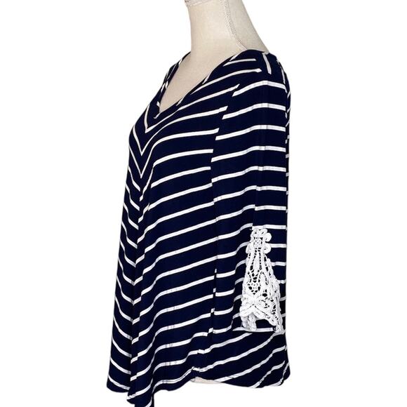 Stem & Vine Striped Tunic with Bell Sleeves M - Picture 2 of 10